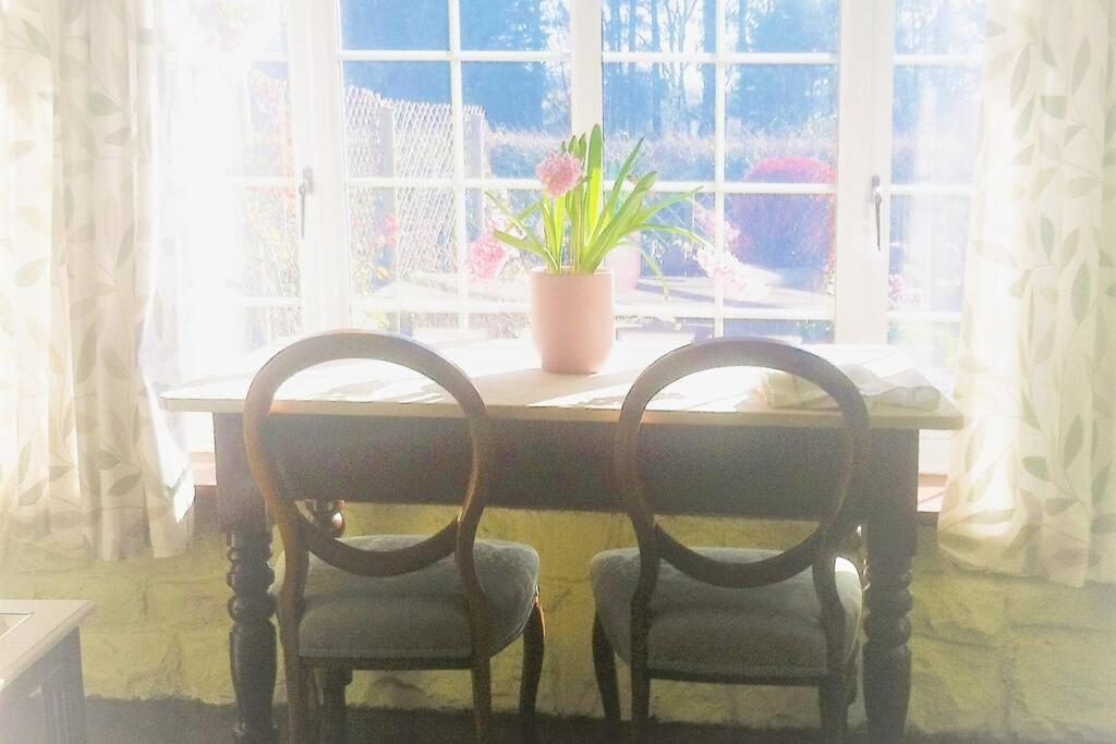 Charming Cottage Within Farmhouse Monmouth Bagian luar foto